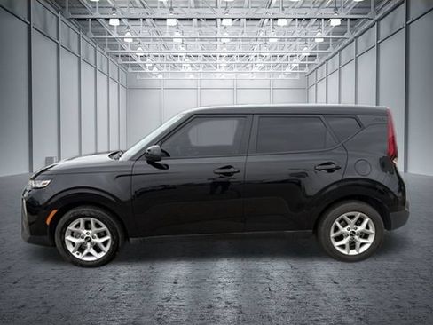 Used 2020 Kia Soul S FWD image 5
