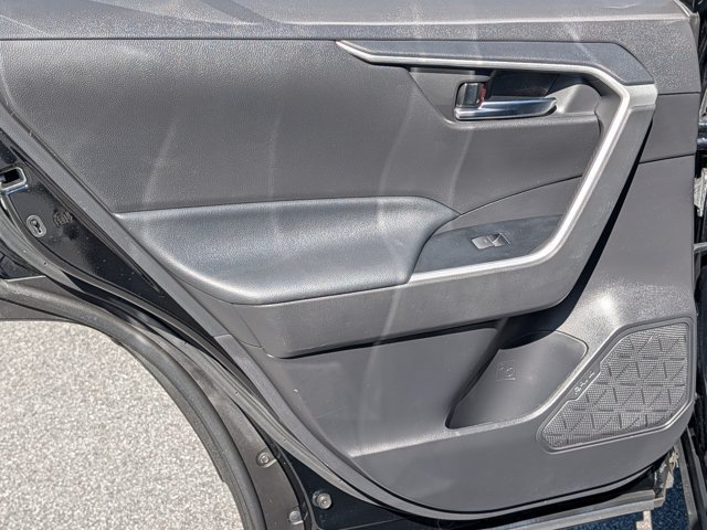Used 2022 Toyota RAV4 XLE Premium FWD image 18