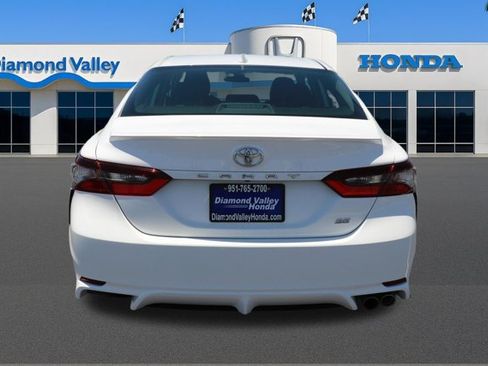 Used 2023 Toyota Camry SE FWD image 5