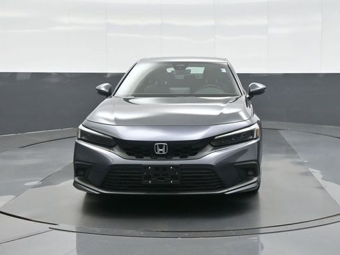 Used 2024 Honda Civic Sport Touring image 2