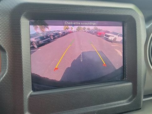 Used 2023 Jeep Wrangler Unlimited Sport AWD/4WD image 23