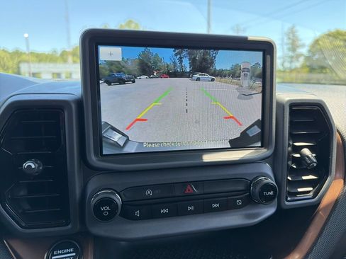 Used 2024 Ford Bronco Sport Outer Banks w/ Tech Package AWD/4WD image 11