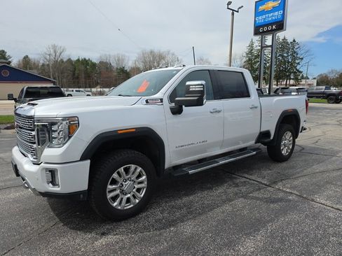 Used 2020 GMC Sierra 2500 Denali w/ Denali Ultimate Package AWD/4WD image 3