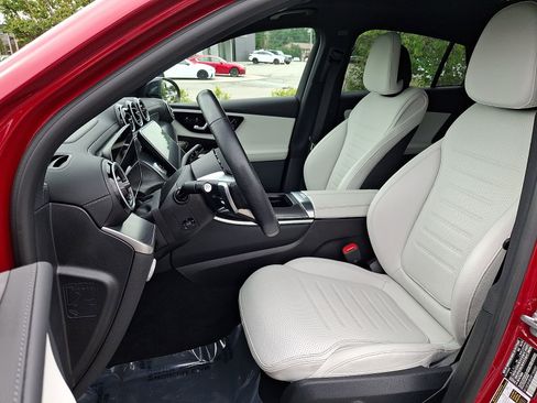 Certified 2024 Mercedes-Benz GLC 300 4MATIC image 13