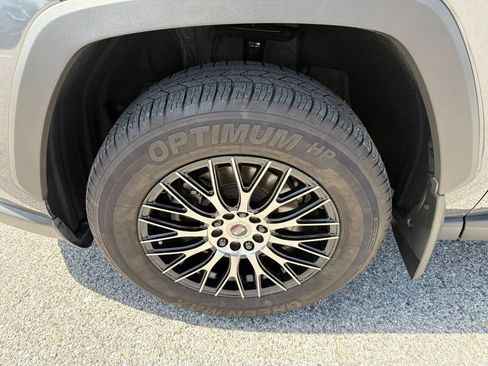 Used 2020 Toyota RAV4 LE w/ All Weather Liner Package AWD/4WD image 13