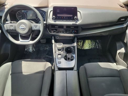 Used 2023 Nissan Rogue S FWD image 11