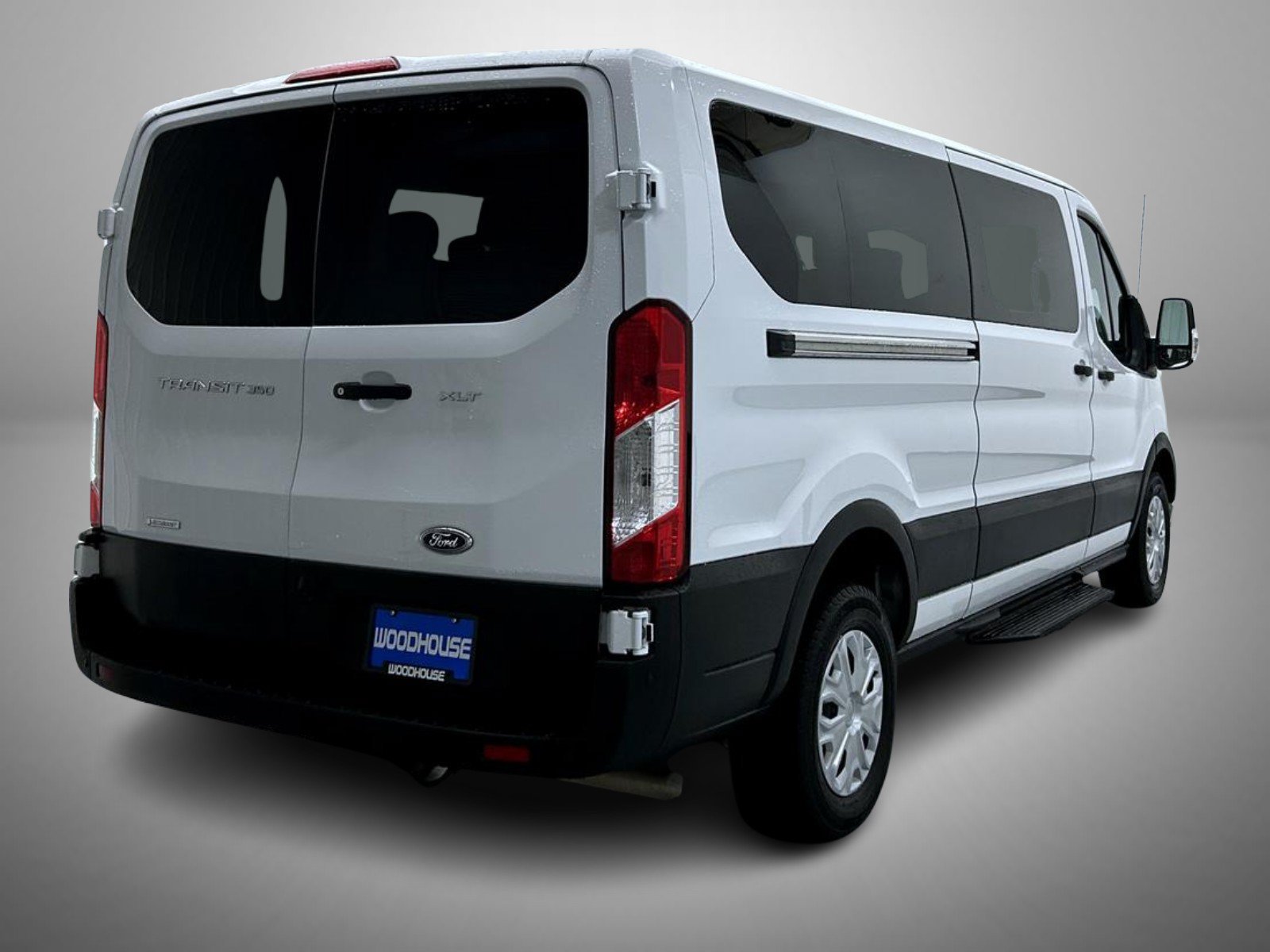 Used 2025 Ford Transit 350 XLT RWD image 5