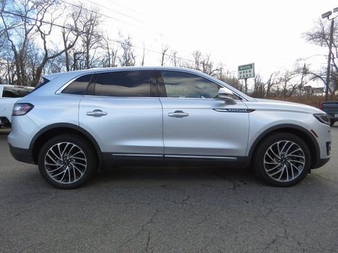 Used 2019 Lincoln Nautilus Reserve image 4