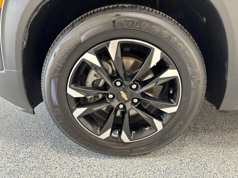Used 2023 Chevrolet TrailBlazer LT FWD image 38