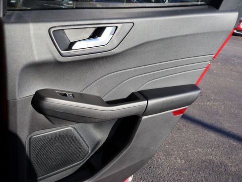 Used 2021 Ford Escape SEL image 18