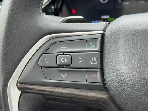 Used 2024 Jeep Grand Cherokee Limited 4xe AWD/4WD image 19