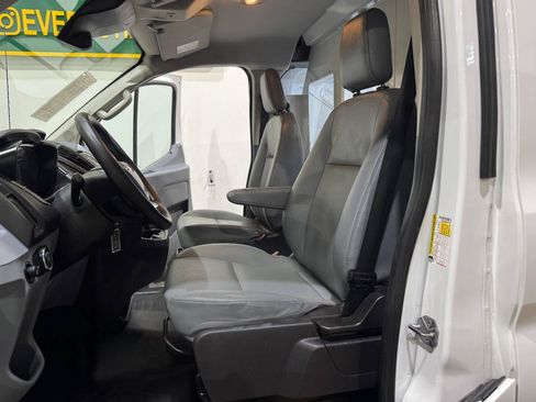 Used 2019 Ford Transit 150 130 Low Roof RWD image 13