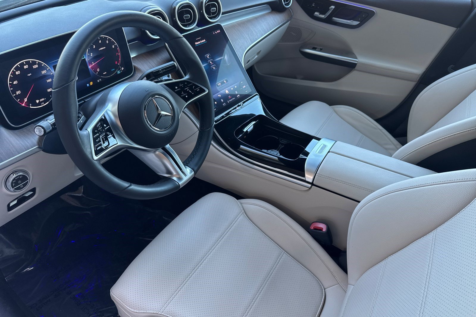 Certified 2023 Mercedes-Benz C 300 Sedan image 4