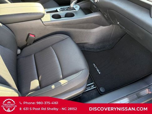 New 2025 Nissan Altima 2.5 SV image 38