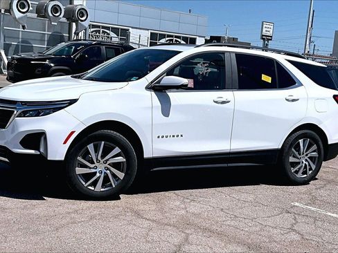 Used 2024 Chevrolet Equinox LT AWD/4WD image 7