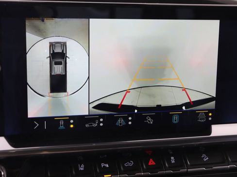 Used 2024 Chevrolet Silverado 2500 LT w/ Midnight Edition image 10