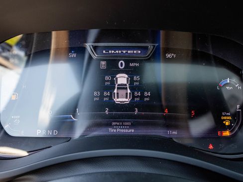 New 2026 RAM 3500 Limited AWD/4WD image 34