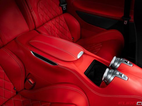 Used 2020 Ferrari GTC4Lusso image 39