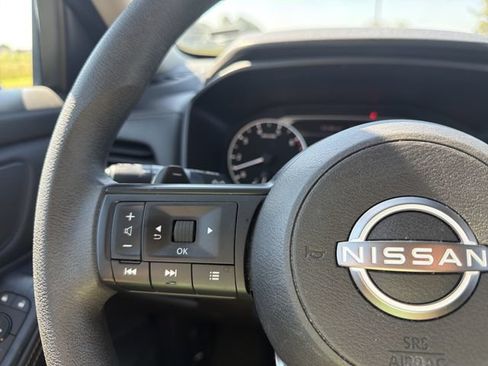 Used 2024 Nissan Rogue SV AWD/4WD image 28