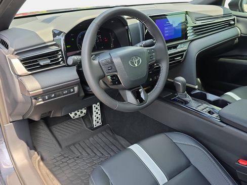 Used 2026 Toyota Camry SE w/ Convenience Package FWD image 15