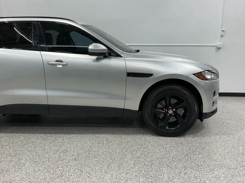 Used 2019 Jaguar F-PACE Premium image 49