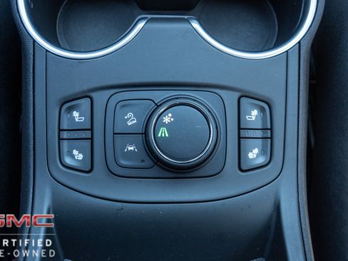 Used 2021 GMC Terrain SLT w/ Infotainment Package II FWD image 23