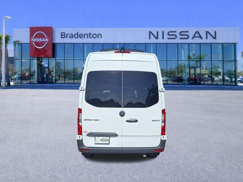 Used 2025 Mercedes-Benz Sprinter 2500 image 6