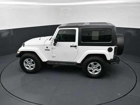 Used 2018 Jeep Wrangler Sport AWD/4WD image 15