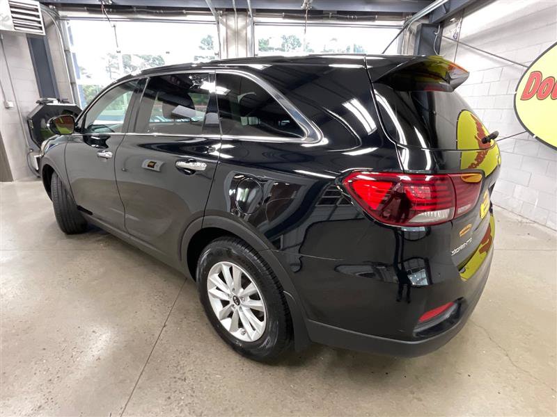 Used 2020 Kia Sorento L FWD image 3