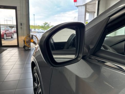 Used 2025 Nissan Sentra SV FWD image 12
