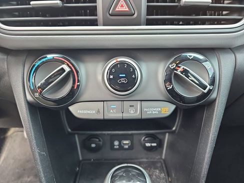 Used 2021 Hyundai Kona SEL image 23