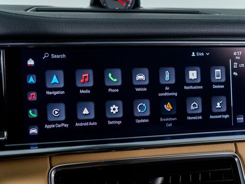 Used 2022 Porsche Panamera 4 Platinum Edition image 41