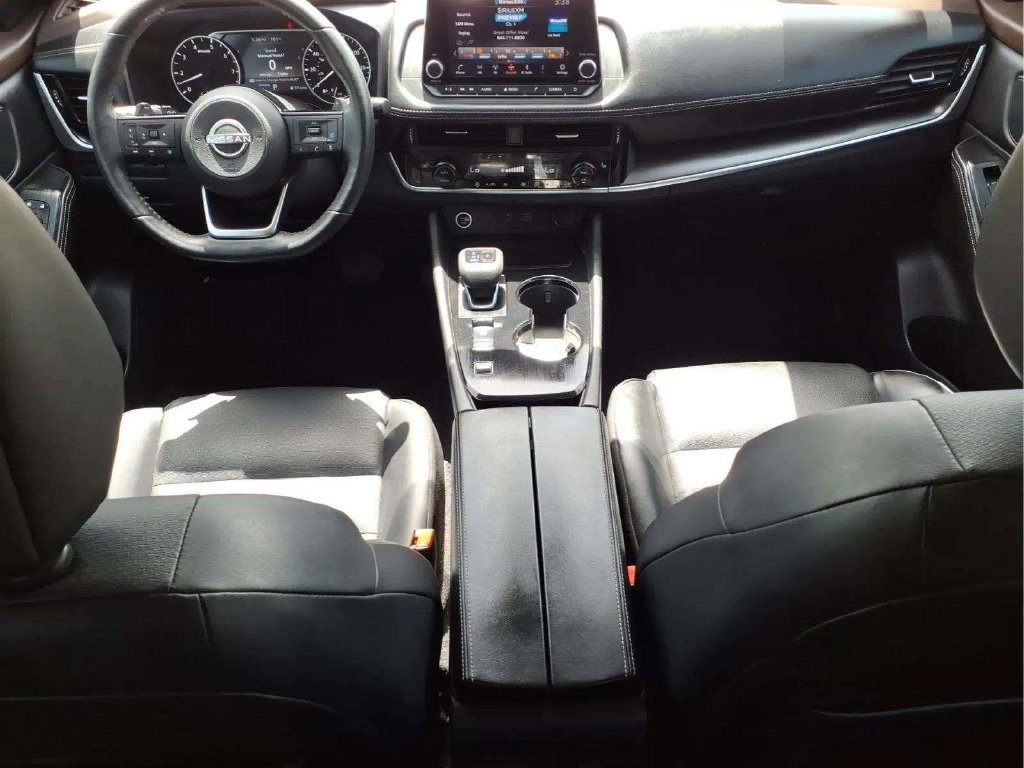 Used 2022 Nissan Rogue SV w/ SV Premium Package FWD image 10