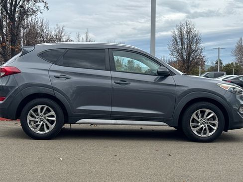 Used 2017 Hyundai Tucson SE image 3