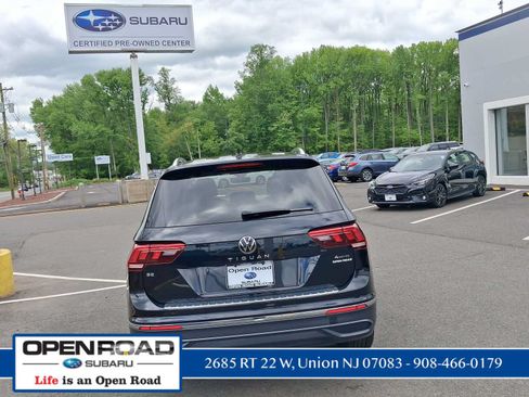 Used 2023 Volkswagen Tiguan SE AWD/4WD image 8