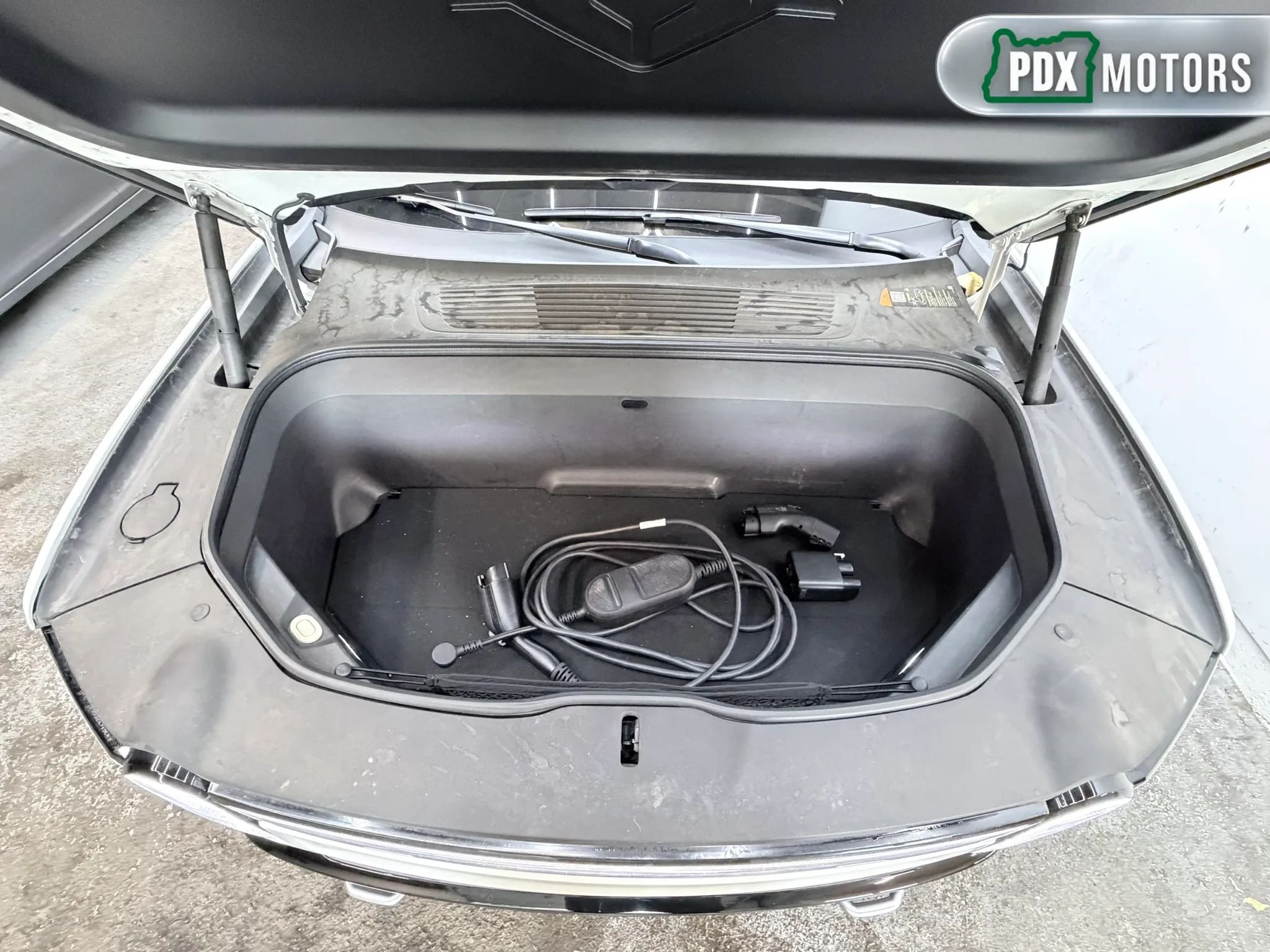 Used 2022 Rivian R1S Launch Edition Quad AWD/4WD image 24