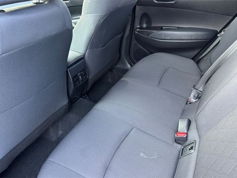 Certified 2022 Toyota Corolla Cross LE image 11