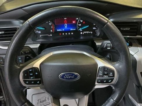 Used 2020 Ford Explorer XLT w/ Equipment Group 202A image 28
