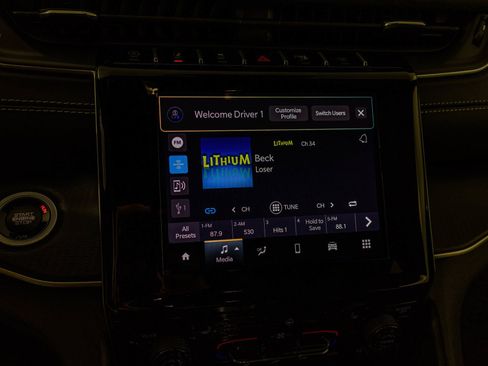 New 2025 Jeep Grand Cherokee L Altitude image 21