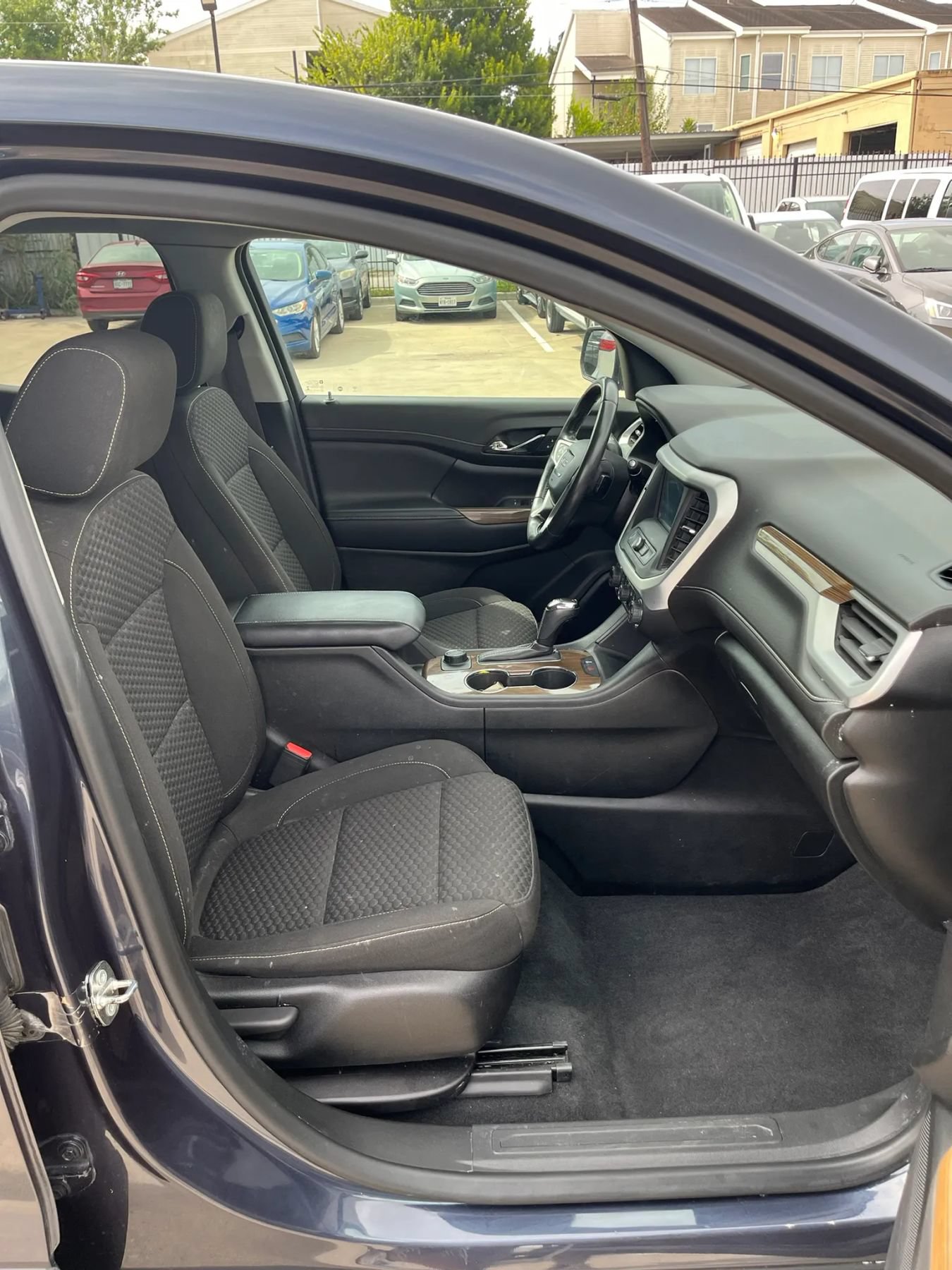 Used 2019 GMC Acadia SLE AWD/4WD image 36
