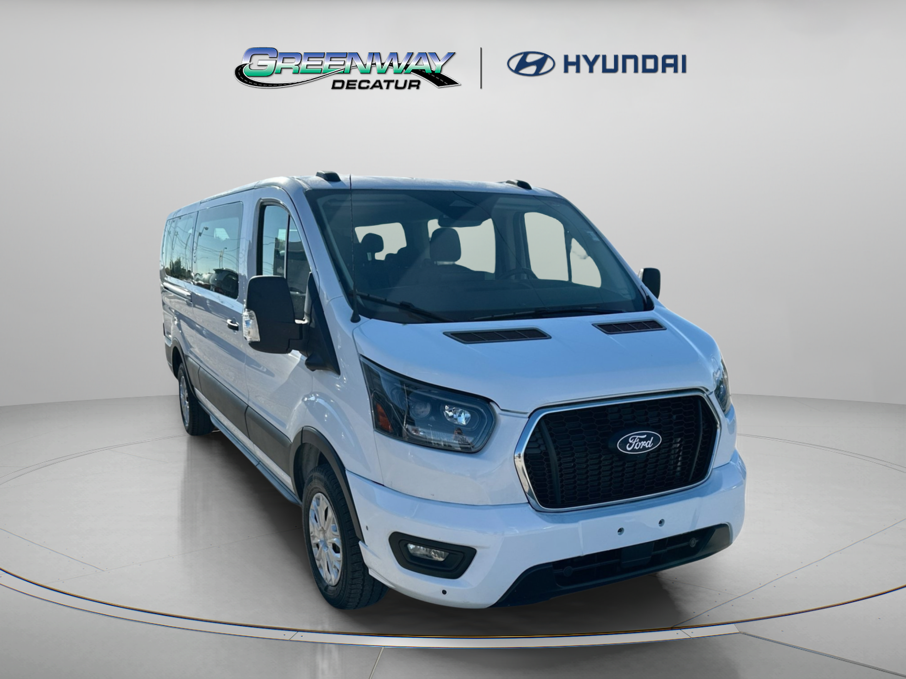 Used 2026 Ford Transit 350 XLT RWD image 1