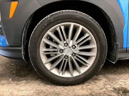 Used 2019 Hyundai Kona SEL image 7