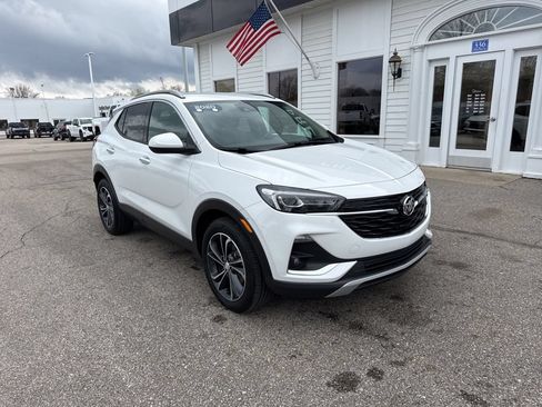 Used 2020 Buick Encore GX Essence FWD image 3
