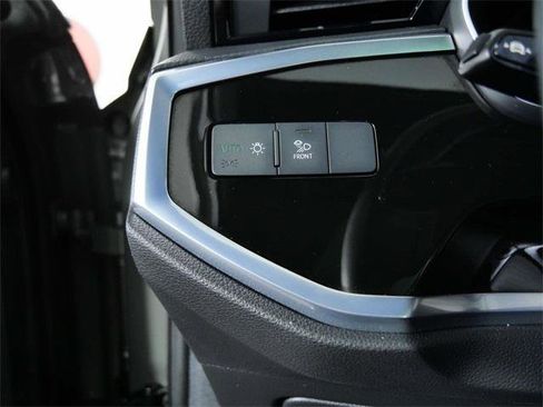 Used 2023 Audi Q3 2.0T Premium Plus w/ Premium Plus Package image 24