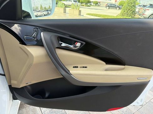 Used 2016 Hyundai Azera Limited FWD image 17