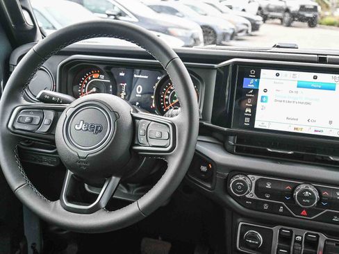 New 2026 Jeep Wrangler Unlimited Rubicon image 28