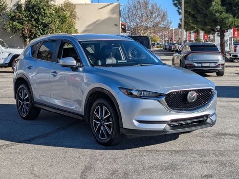 Used 2018 MAZDA CX-5 Touring image 3