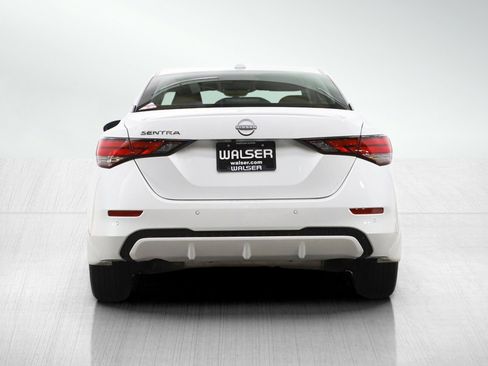 Used 2025 Nissan Sentra SV w/ All-Weather Package image 4