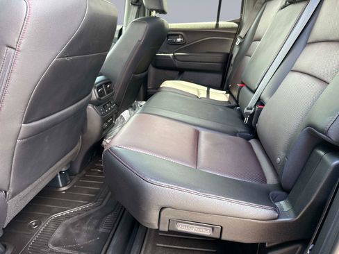 Certified 2024 Honda Ridgeline Black Edition image 13