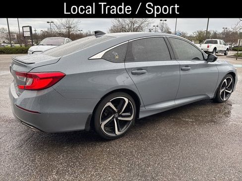 Used 2022 Honda Accord Sport image 11